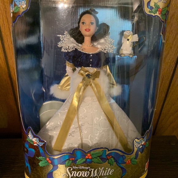 Disney/'s Snow White Holiday Princess Doll Disney Holiday Collection NO BOX
